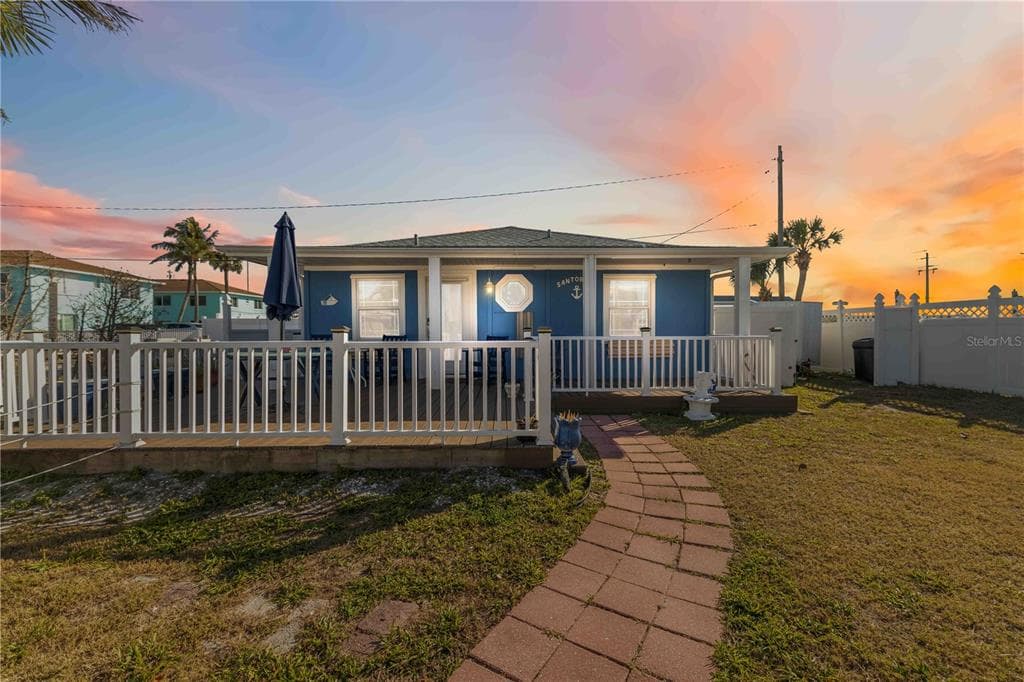 111 9TH STREET N, BRADENTON BEACH, FL 34217