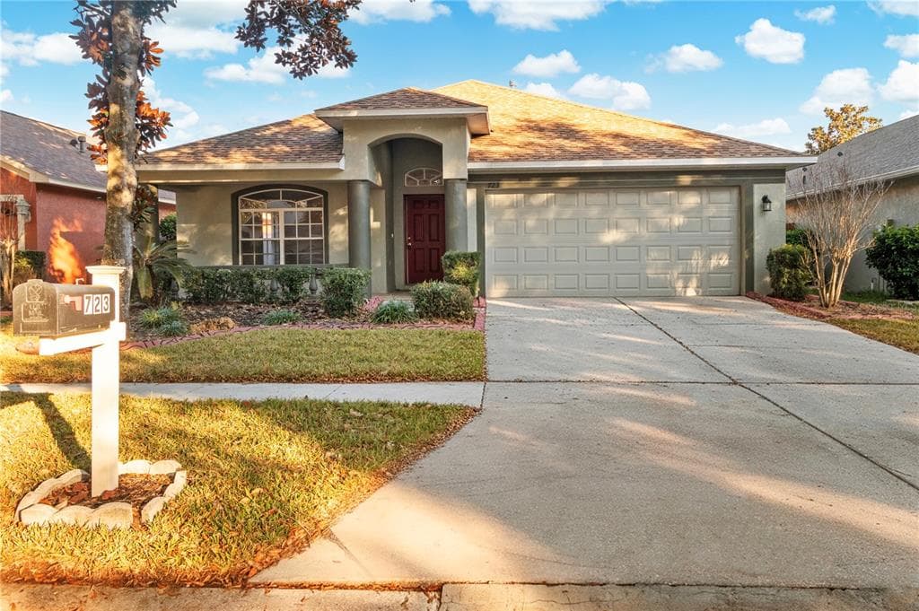 723 ERIK LAKE ROAD, BRANDON, FL 33510