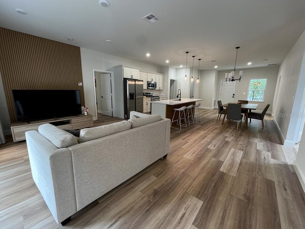3383 LOVELAND BOULEVARD, PORT CHARLOTTE, FL 33980 — zdjęcie 2