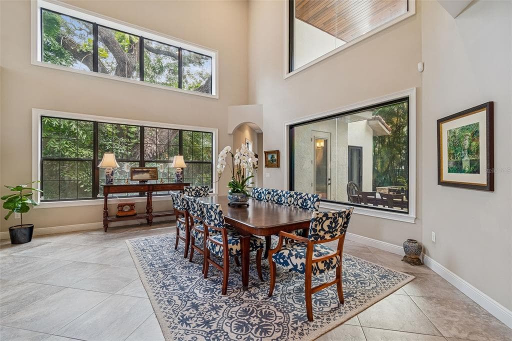 2906 W HAWTHORNE ROAD, TAMPA, FL 33611 — zdjęcie 2
