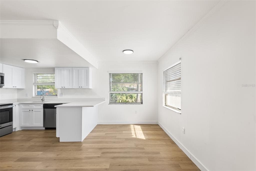 555 62ND STREET S # 110, ST PETERSBURG, FL 33707 — zdjęcie 2