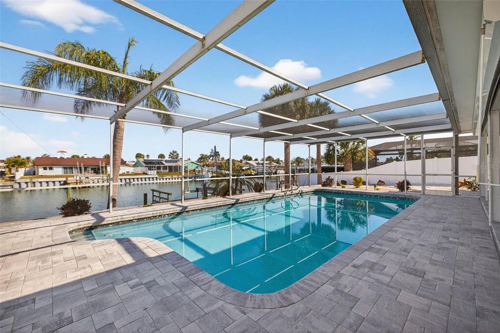 4426 43RD STREET S, ST PETERSBURG, FL 33711 — zdjęcie 2