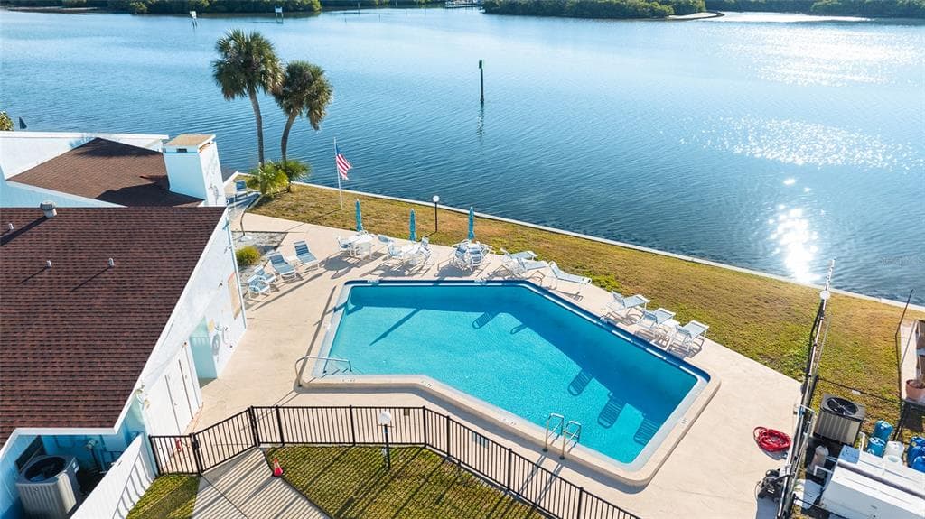 1 WINDRUSH BOULEVARD # 21, INDIAN ROCKS BEACH, FL 33785 — zdjęcie 3