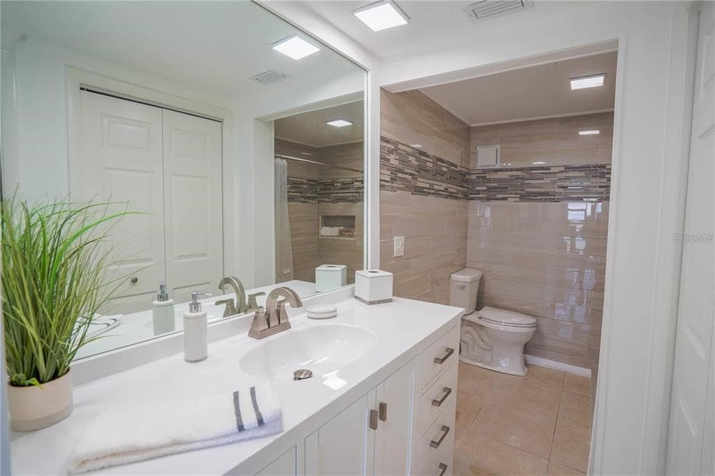 7100 SUNSHINE SKYWAY LANE S # 201, ST PETERSBURG, FL 33711 — zdjęcie 4