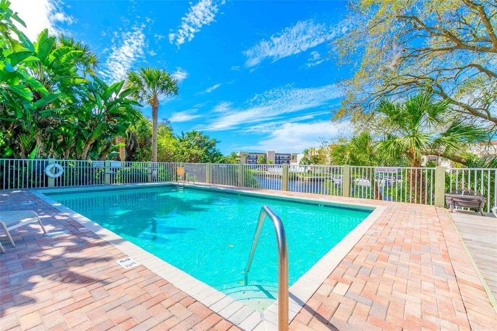 5551 EXECUTIVE DRIVE, NEW PORT RICHEY, FL 34652 — zdjęcie 3