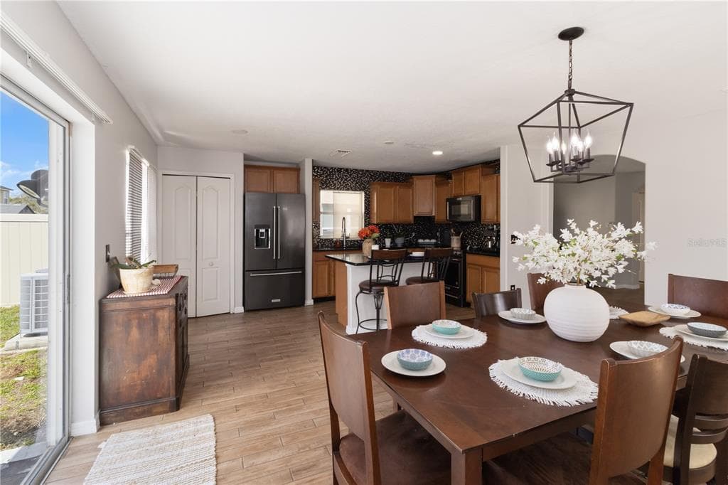 7327 LUMBER PORT DRIVE, RUSKIN, FL 33573 — zdjęcie 2