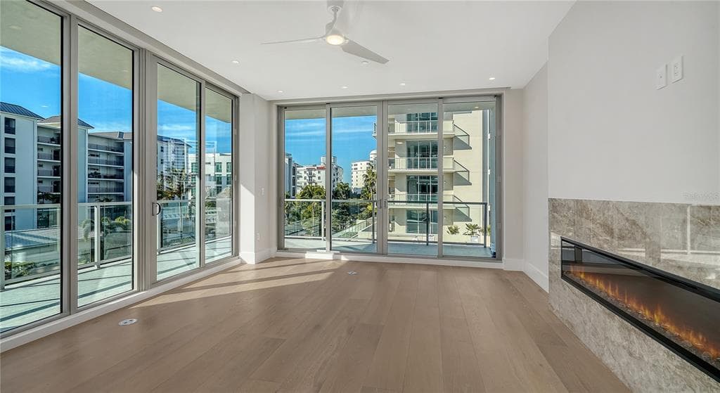 223 GOLDEN GATE POINT # 302, SARASOTA, FL 34236 — zdjęcie 5