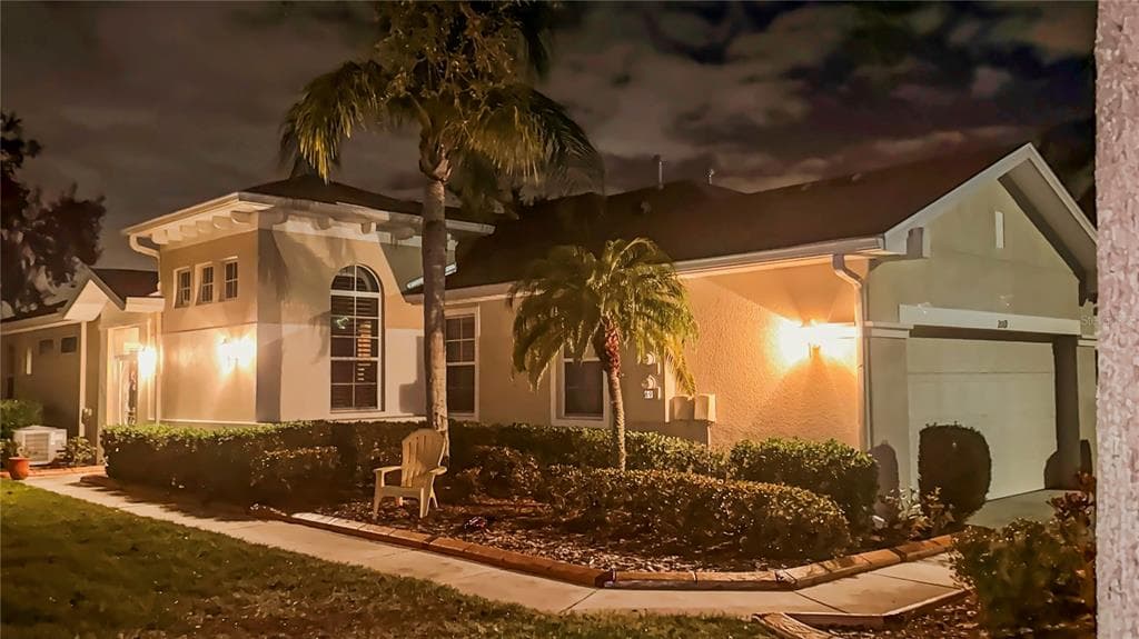 2069 SIFIELD GREENS WAY # 102, SUN CITY CENTER, FL 33573