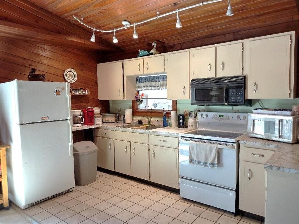 1916 LAUREL AVENUE, BUNNELL, FL 32110 — zdjęcie 3