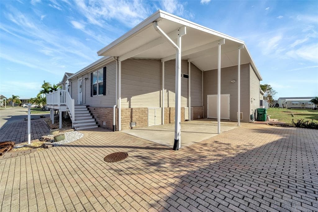 16 COPENHAGEN AVENUE, PUNTA GORDA, FL 33950 — zdjęcie 2