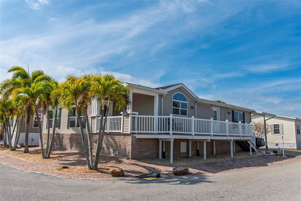 16 COPENHAGEN AVENUE, PUNTA GORDA, FL 33950