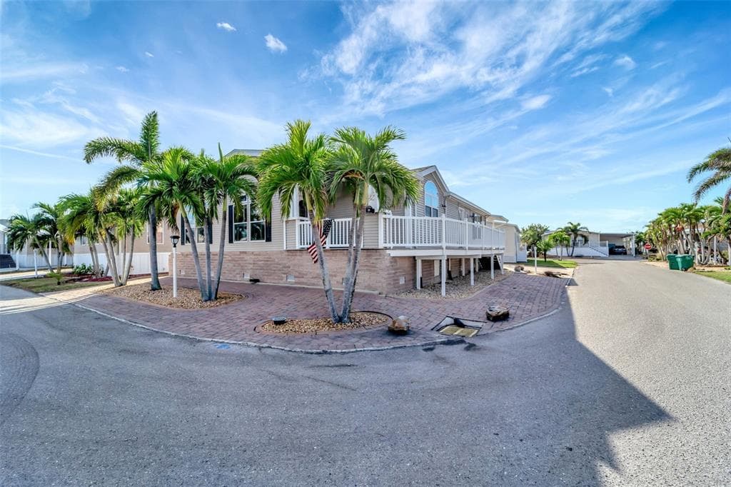 16 COPENHAGEN AVENUE, PUNTA GORDA, FL 33950 — zdjęcie 4