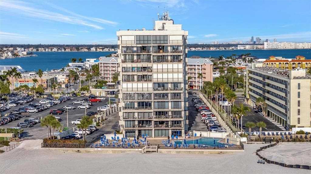 5396 GULF BOULEVARD # 407, ST PETE BEACH, FL 33706 — zdjęcie 5