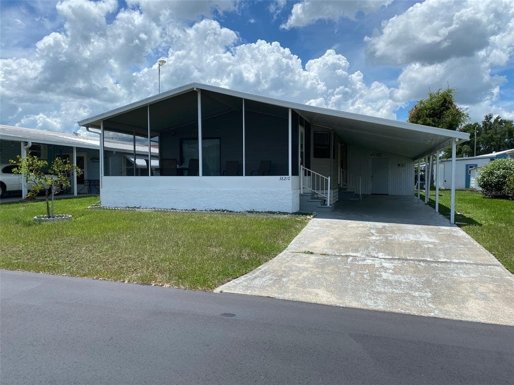 38210 WILLIAMS AIRE STREET, DADE CITY, FL 33525