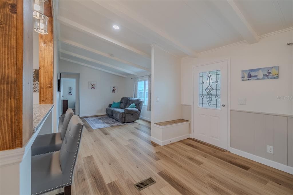 143 E SAINT ANNES CIR, APOLLO BEACH, FL 33572 — zdjęcie 5