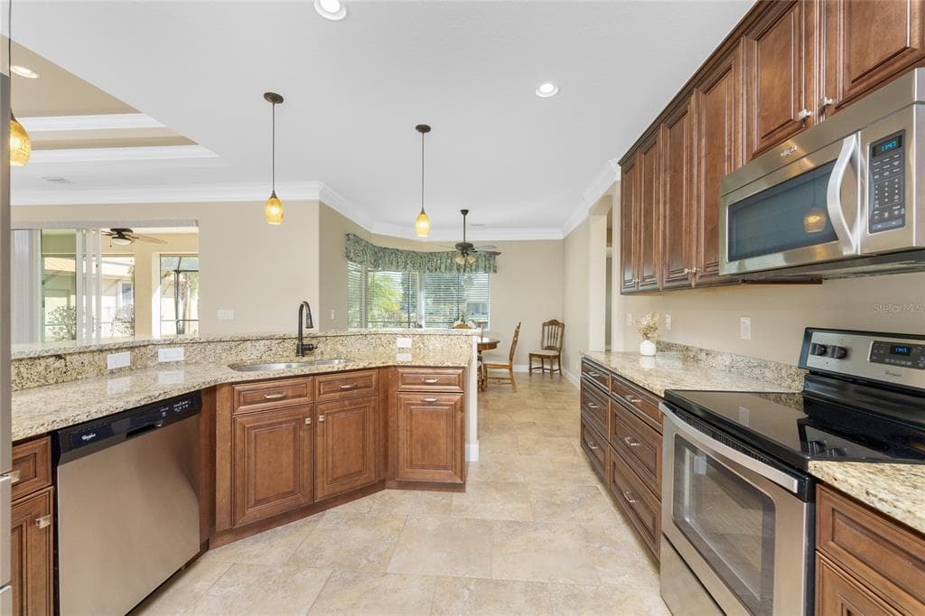 250 ROTONDA BOULEVARD N, ROTONDA WEST, FL 33947 — zdjęcie 5