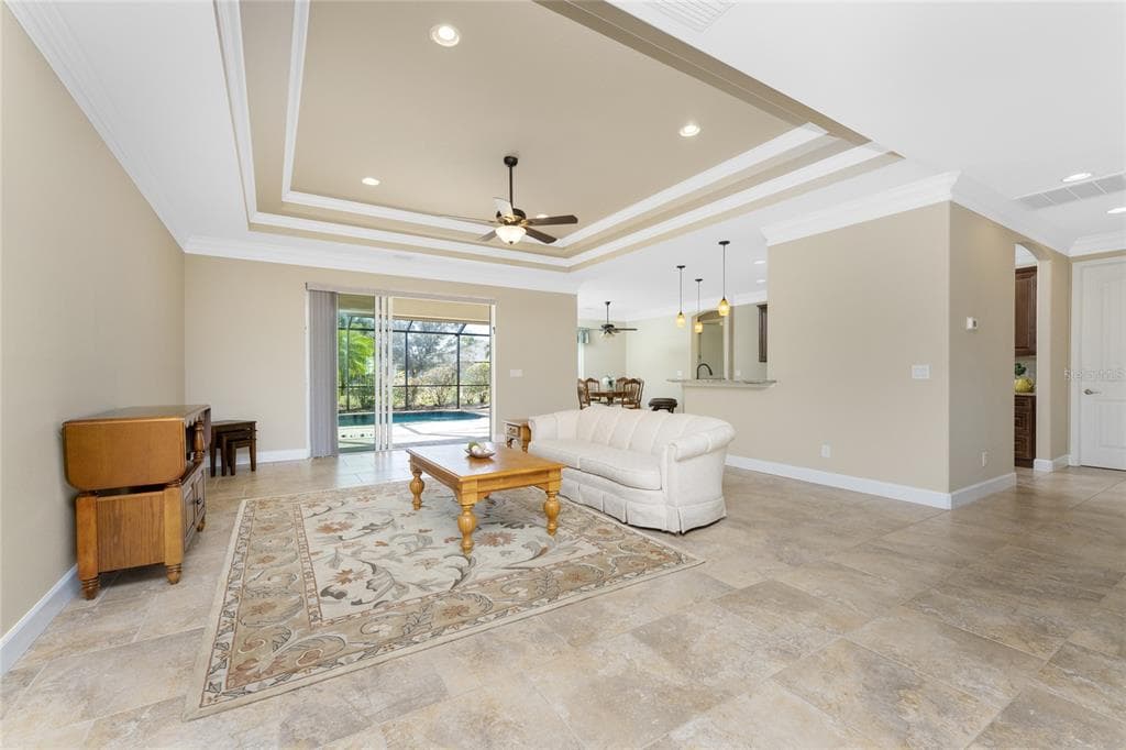 250 ROTONDA BOULEVARD N, ROTONDA WEST, FL 33947 — zdjęcie 4