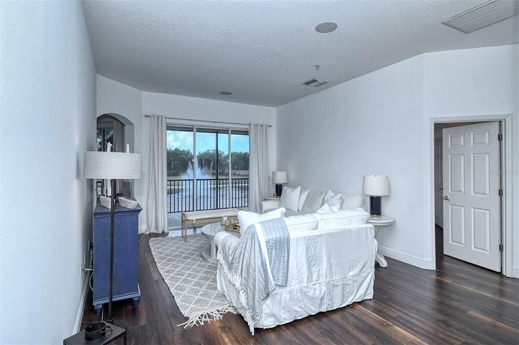 8363 MIRAMAR WAY # 203, LAKEWOOD RANCH, FL 34202 — zdjęcie 4