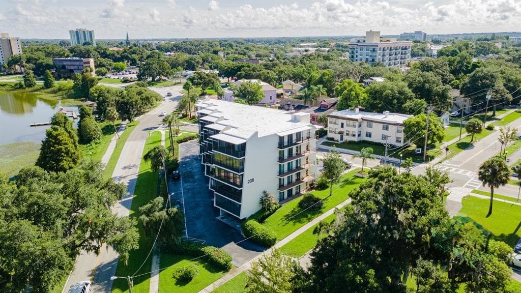 208 LAKE HOWARD DRIVE NW # 104, WINTER HAVEN, FL 33880 — zdjęcie 2
