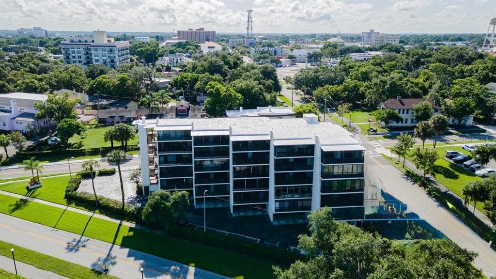 208 LAKE HOWARD DRIVE NW # 104, WINTER HAVEN, FL 33880 — zdjęcie 3