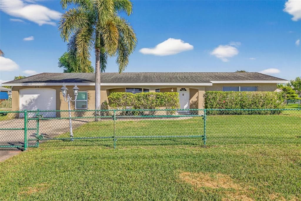 219 RICHMOND AVENUE S, LEHIGH ACRES, FL 33936