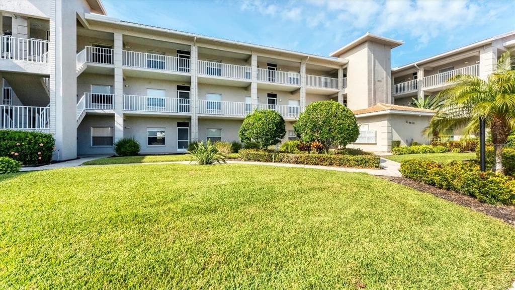 9610 CLUB SOUTH CIRCLE # 4106, SARASOTA, FL 34238