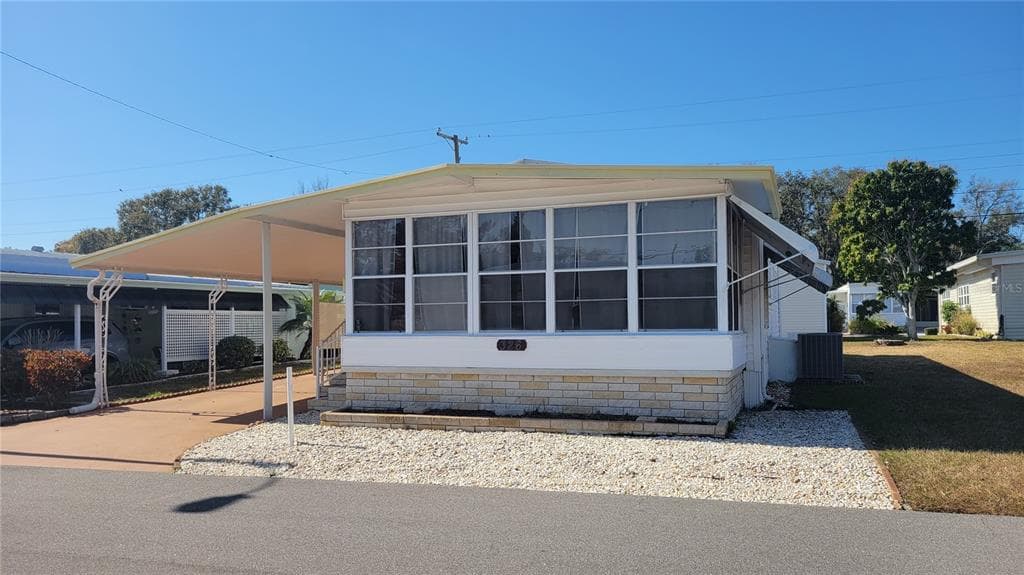 585 SKY HARBOR DRIVE # 326, CLEARWATER, FL 33759 — zdjęcie 4