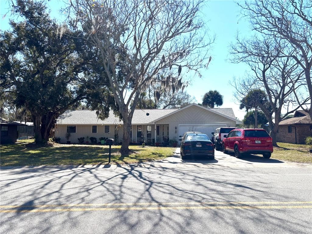 6 FAIRGREEN AVENUE, NEW SMYRNA BEACH, FL 32168
