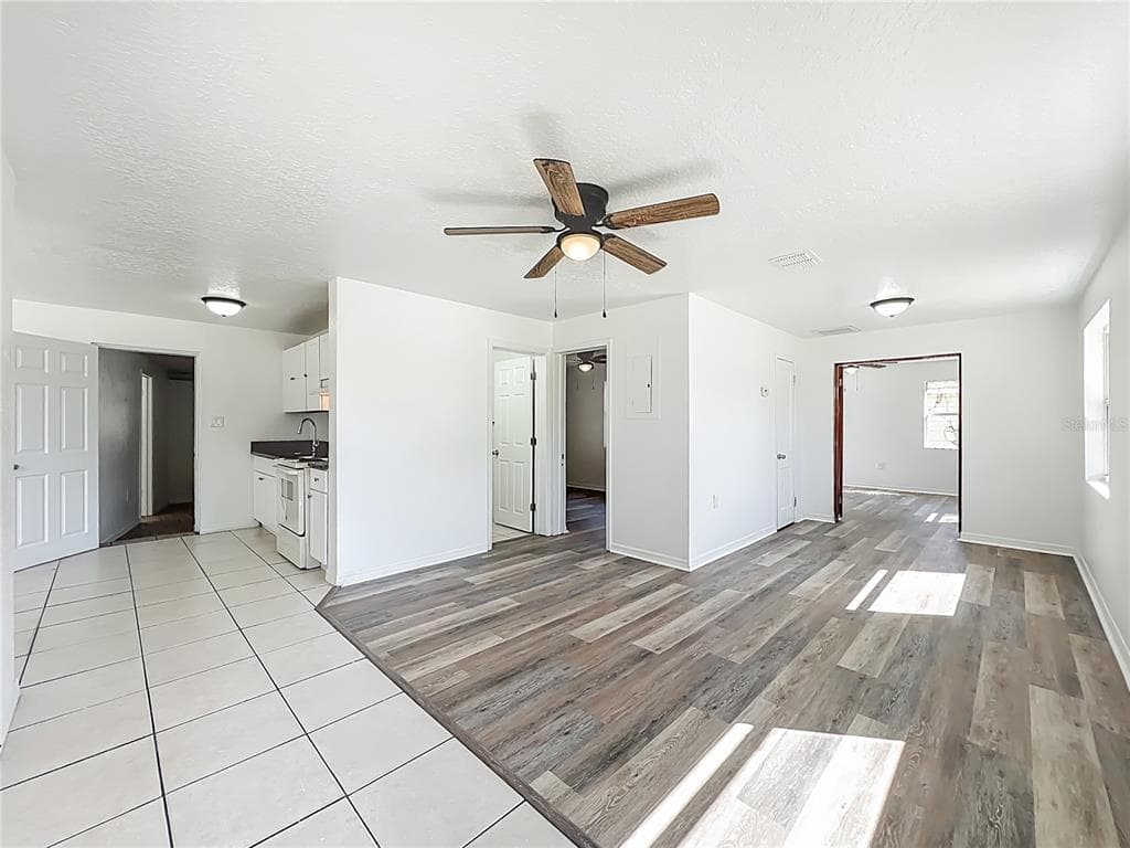 301 E ATWATER AVENUE, EUSTIS, FL 32726 — zdjęcie 5
