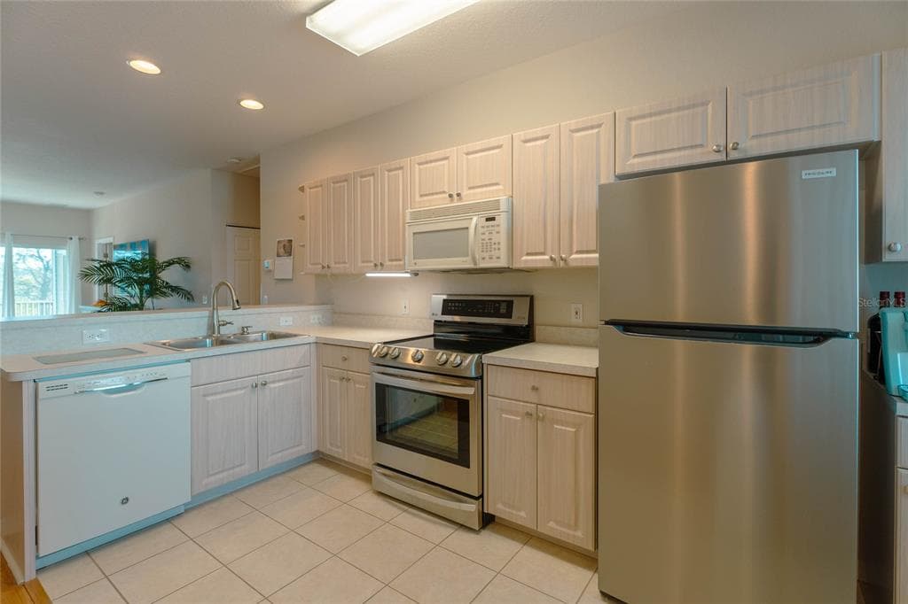 3919 CAPE HAZE DRIVE # 503, ROTONDA WEST, FL 33947 — zdjęcie 4