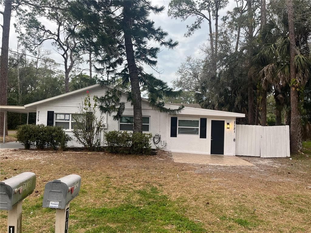 7119-7121 OAKWOOD, NEW PORT RICHEY, FL 34652