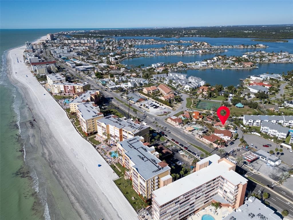 16613 GULF BOULEVARD, NORTH REDINGTON BEACH, FL 33708 — zdjęcie 2