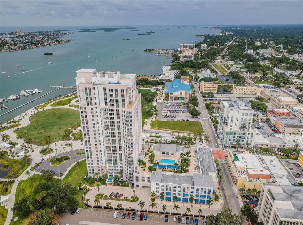 331 CLEVELAND STREET # 310, CLEARWATER, FL 33755 — zdjęcie 2