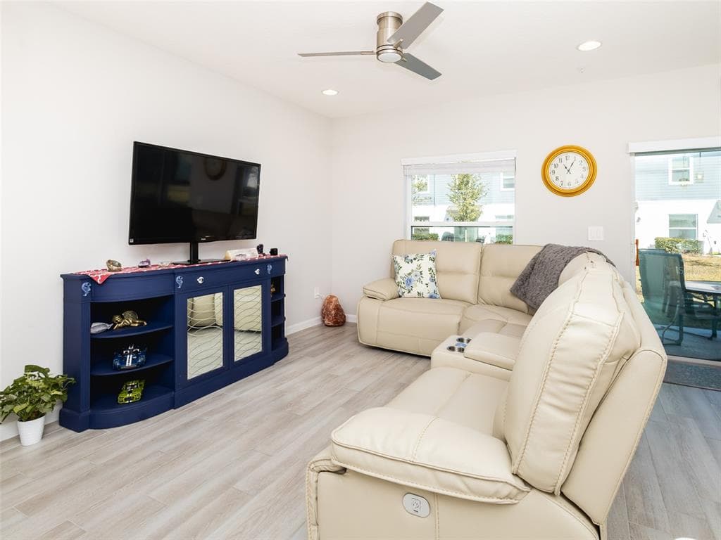 152 CAPE HONEYSUCKLE PLACE, SANFORD, FL 32771 — zdjęcie 4