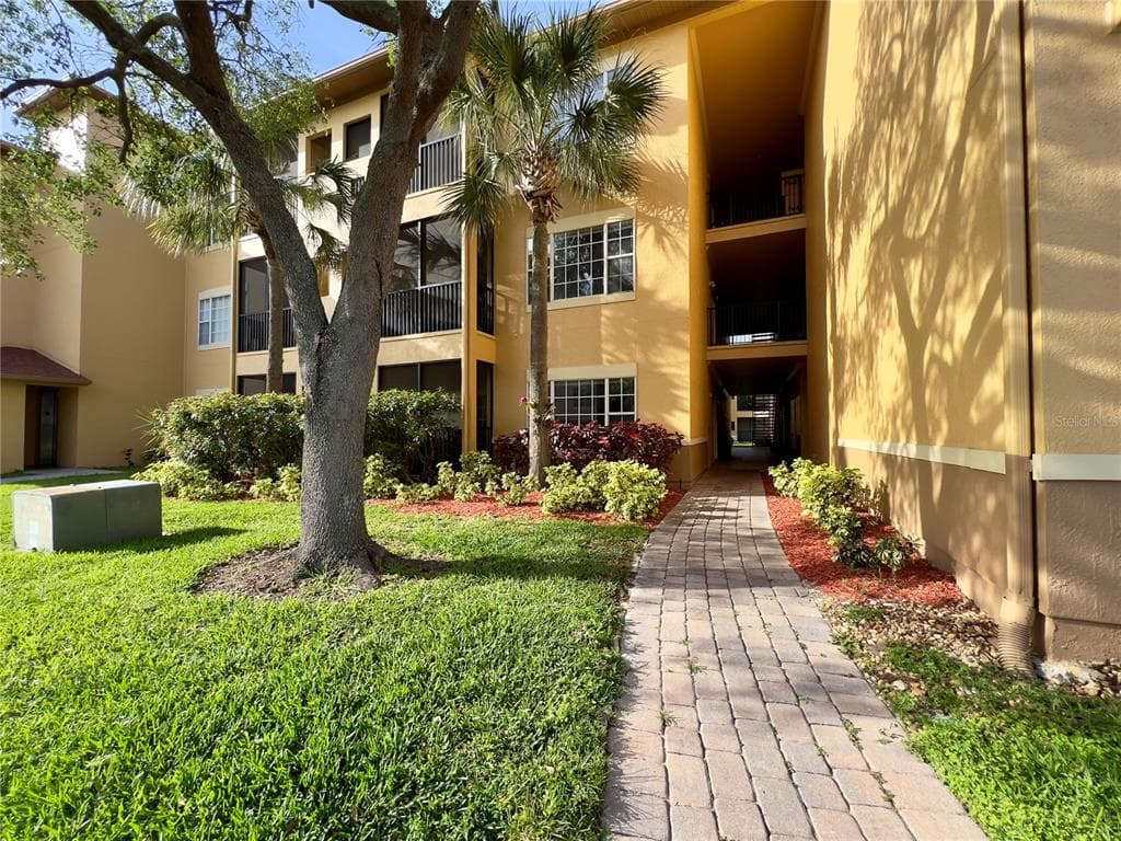 4309 BAYSIDE VILLAGE DRIVE # 102, TAMPA, FL 33615