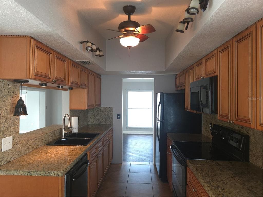 2075 N KEENE ROAD, CLEARWATER, FL 33755 — zdjęcie 4