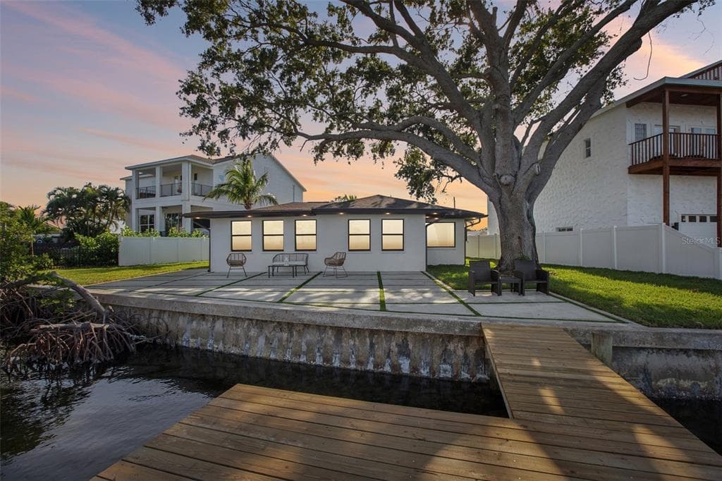 1739 BAYOU GRANDE BOULEVARD NE, ST PETERSBURG, FL 33703 — zdjęcie 3