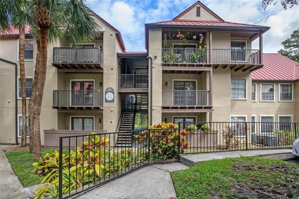 236 AFTON SQUARE # 305, ALTAMONTE SPRINGS, FL 32714