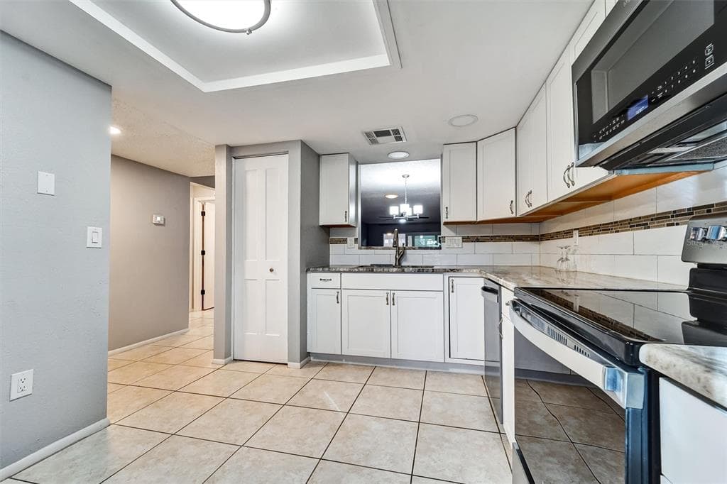 8330 HIGH POINT CIRCLE # 6, PORT RICHEY, FL 34668 — zdjęcie 2