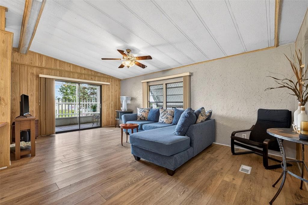 7880 54TH AVENUE N # 38, ST PETERSBURG, FL 33709 — zdjęcie 3