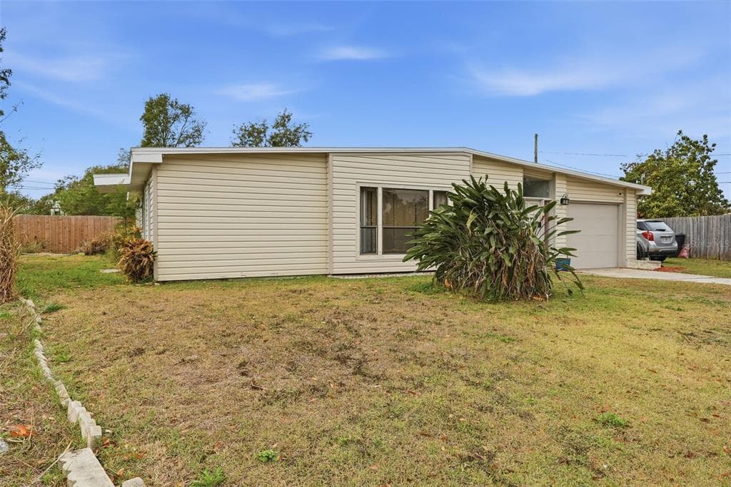 1709 CARNEGIE CIRCLE, TAMPA, FL 33619 — zdjęcie 2