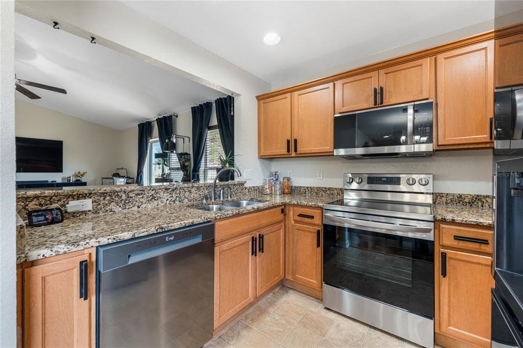 1131 HIGHLAND MEADOWS STREET, DAVENPORT, FL 33837 — zdjęcie 5