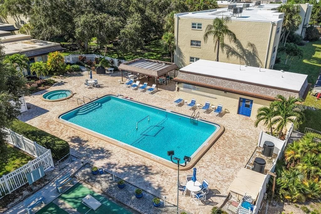 11485 OAKHURST ROAD # 200-208, LARGO, FL 33774 — zdjęcie 2