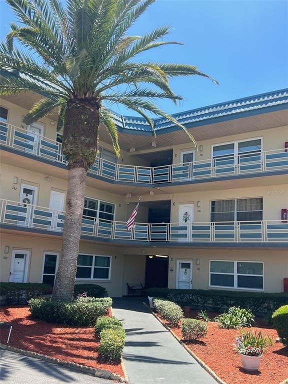 5750 80TH STREET N # B203, ST PETERSBURG, FL 33709