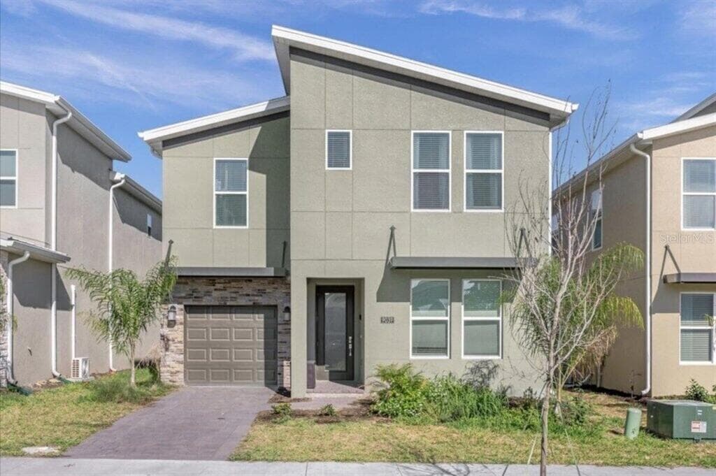 9039 PLAY THROUGH DRIVE, DAVENPORT, FL 33896