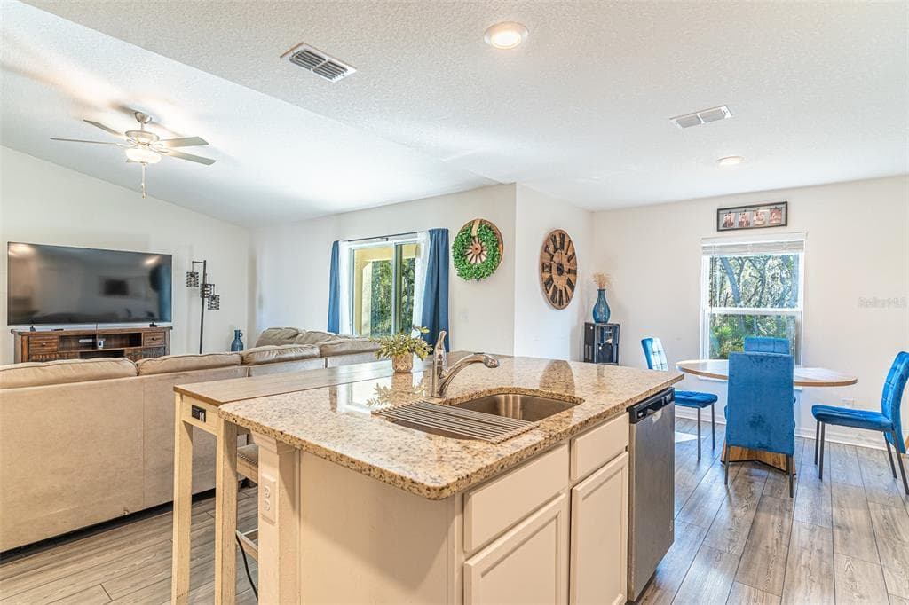437 RIO GRANDE PLACE, POINCIANA, FL 34759 — zdjęcie 4