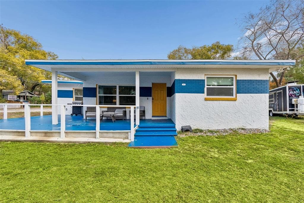 1102 E RIVER COVE STREET, TAMPA, FL 33604