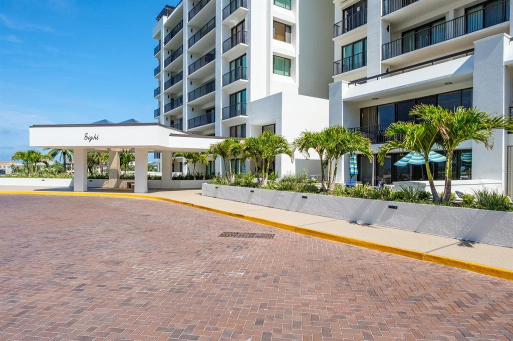 8 BELLEVIEW BOULEVARD # 108, BELLEAIR, FL 33756