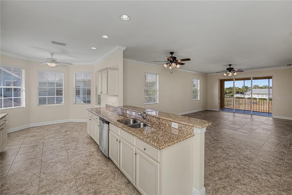 25601 HERITAGE LAKE BOULEVARD # 46, PUNTA GORDA, FL 33983 — zdjęcie 3