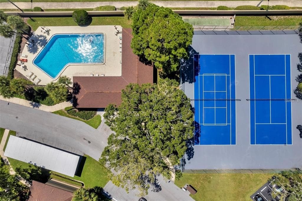 2682 SABAL SPRINGS CIRCLE # 204, CLEARWATER, FL 33761